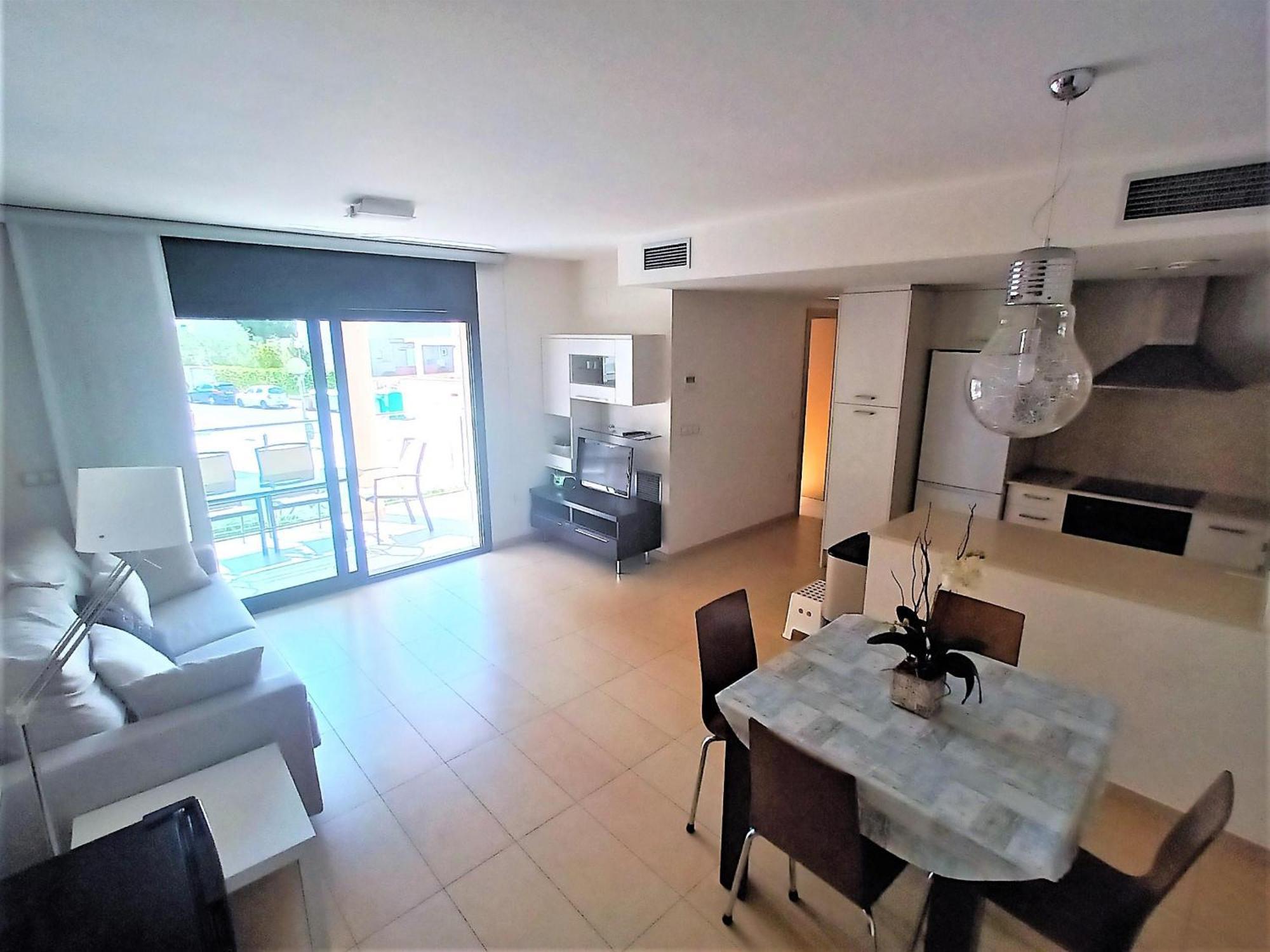 Appartement En Roses: Terraza, A/a, Wifi, Parking, 2ª Linea De Playa - Es-258-89