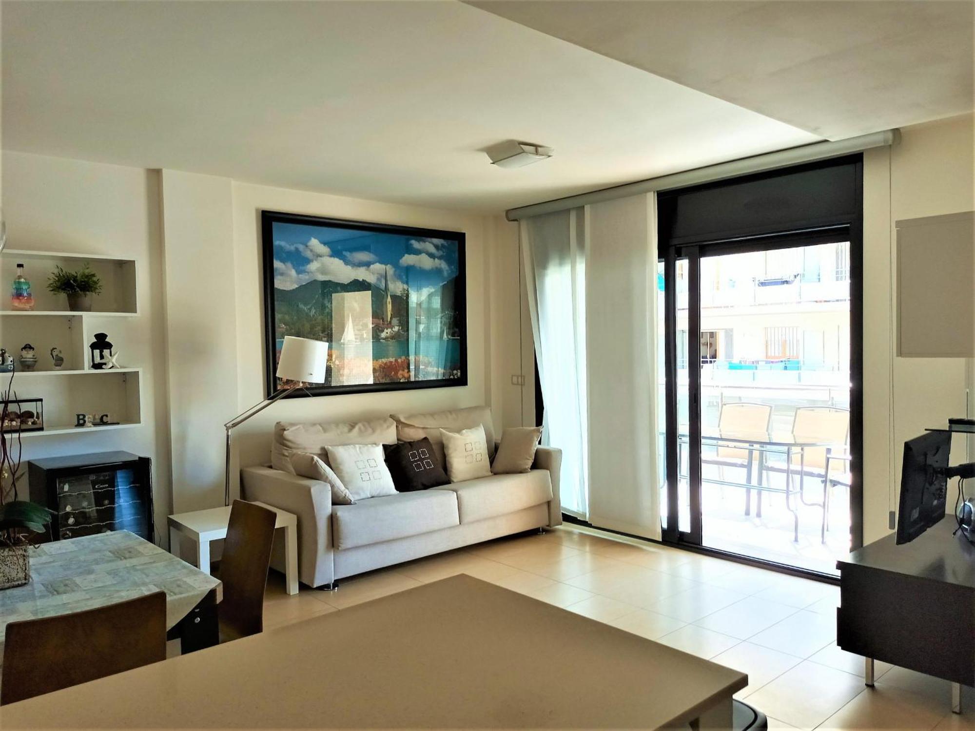 Appartement En Roses: Terraza, A/a, Wifi, Parking, 2ª Linea De Playa - Es-258-89